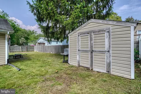 690 208th St, Pasadena, MD 21122 photo 7