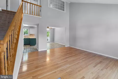 3426 Marble Arch Dr, Pasadena, MD 21122 photo 3