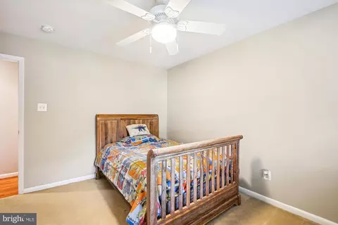 Bedroom - 992 Seville Ct, Arnold, MD 21012 photo 10 of 12