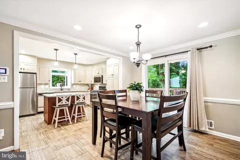 Dining - 992 Seville Ct, Arnold, MD 21012 photo 3 of 3