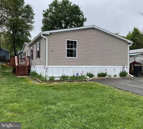 112 Cougar Cir, Lothian, MD 20711