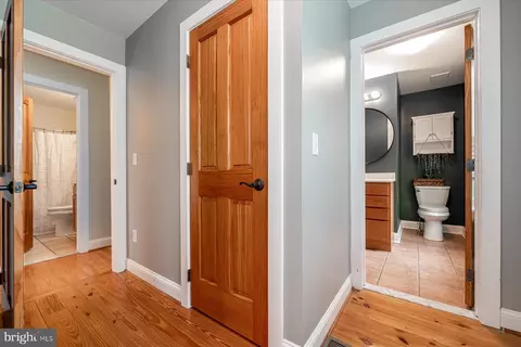 Entry Way - 1106 Central Ave E, Edgewater, MD 21037 photo 1 of 1