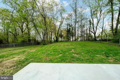 Exterior - 1106 Central Ave E, Edgewater, MD 21037 photo 4 of 5