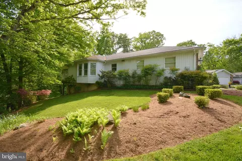 Exterior - 955 Heather Way, Annapolis, MD 21401 photo 5 of 11