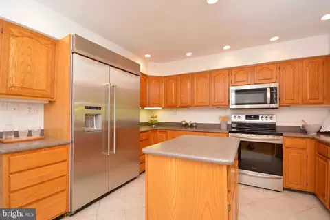 Kitchen - 955 Heather Way, Annapolis, MD 21401 photo 2 of 4