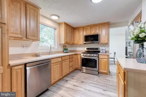 7780 Kidwell Dr, Hanover, MD 21076 photo 16