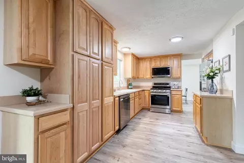 7780 Kidwell Dr, Hanover, MD 21076 photo 15