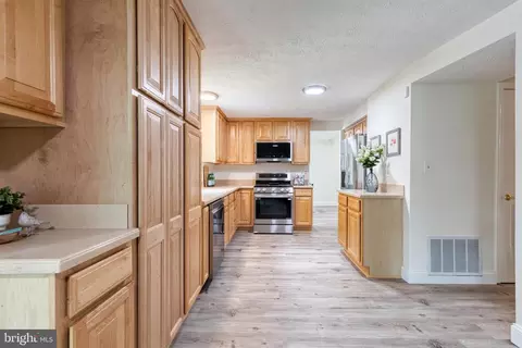 7780 Kidwell Dr, Hanover, MD 21076 photo 14