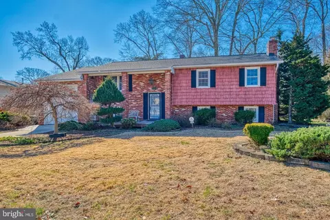 159 Wileys Ln, Pasadena, MD 21122