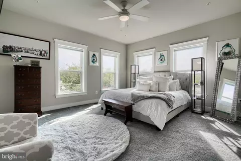 Bedroom - 563 Leftwich Ln, Annapolis, MD 21401 photo 2 of 9