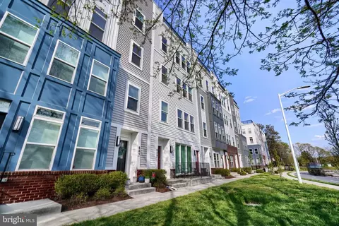 Exterior - 563 Leftwich Ln, Annapolis, MD 21401 photo 5 of 11