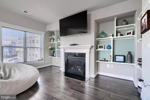Bedroom - 563 Leftwich Ln, Annapolis, MD 21401 photo 1 of 9