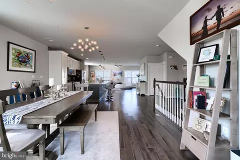 Dining - 563 Leftwich Ln, Annapolis, MD 21401 photo 4 of 4