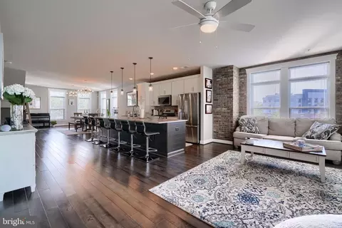 Living - 563 Leftwich Ln, Annapolis, MD 21401 photo 2 of 2