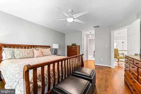 Bedroom - 1552 Shipsview Rd, Annapolis, MD 21409 photo 5 of 9