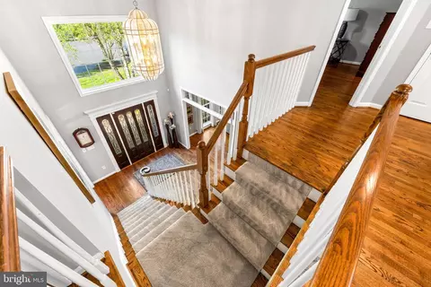 Entry Way - 1552 Shipsview Rd, Annapolis, MD 21409 photo 13 of 23