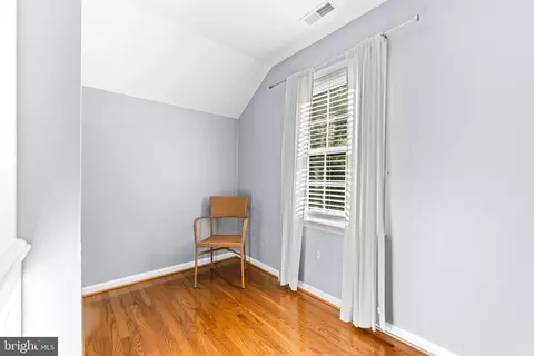 Bedroom - 1552 Shipsview Rd, Annapolis, MD 21409 photo 8 of 9