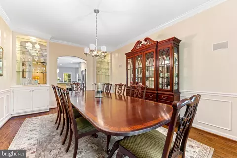 Dining - 1552 Shipsview Rd, Annapolis, MD 21409 photo 1 of 4