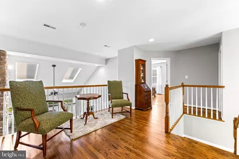 Entry Way - 1552 Shipsview Rd, Annapolis, MD 21409 photo 14 of 23