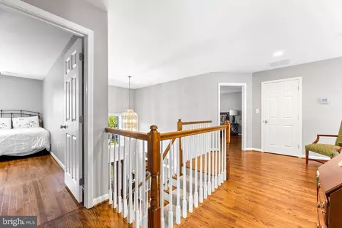 Entry Way - 1552 Shipsview Rd, Annapolis, MD 21409 photo 16 of 23