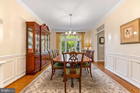 Dining - 1552 Shipsview Rd, Annapolis, MD 21409 photo 4 of 4