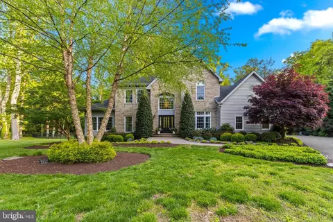 1552 Shipsview Rd, Annapolis, MD 21409