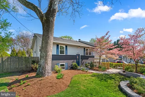 Exterior - 813 Hillside Ave, Edgewater, MD 21037 photo 2 of 10