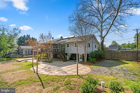 Exterior - 813 Hillside Ave, Edgewater, MD 21037 photo 7 of 10