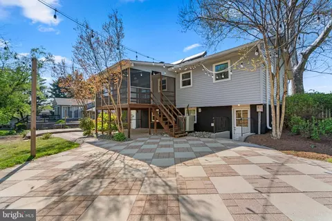 Exterior - 813 Hillside Ave, Edgewater, MD 21037 photo 5 of 10