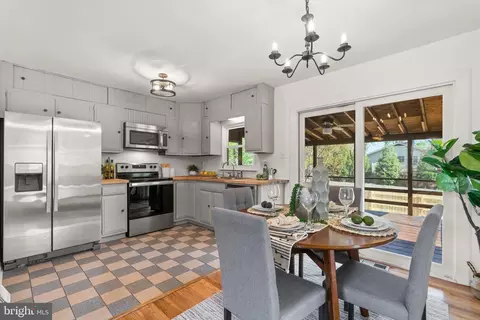 Kitchen - 813 Hillside Ave, Edgewater, MD 21037 photo 1 of 3