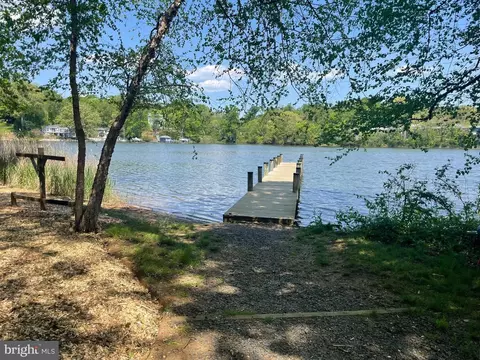 View/Area - 136 Porter Dr, Annapolis, MD 21401 photo 3 of 7