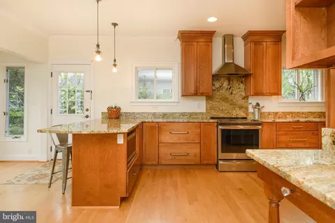 Kitchen - 136 Porter Dr, Annapolis, MD 21401 photo 1 of 8