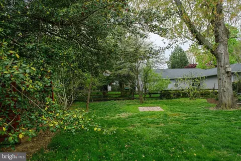 Exterior - 136 Porter Dr, Annapolis, MD 21401 photo 10 of 17
