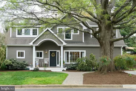 136 Porter Dr, Annapolis, MD 21401