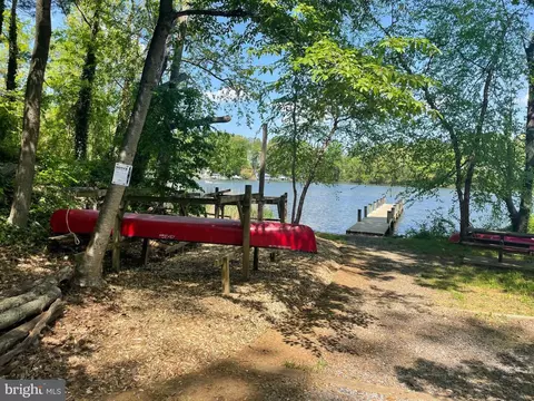 Exterior - 136 Porter Dr, Annapolis, MD 21401 photo 15 of 17