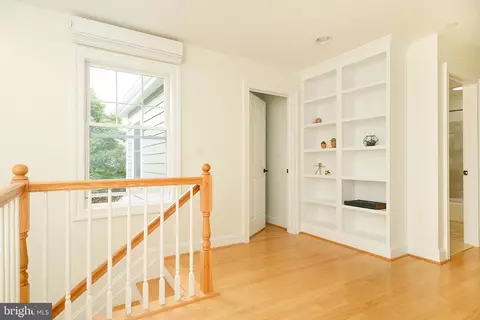 Entry Way - 136 Porter Dr, Annapolis, MD 21401 photo 3 of 3