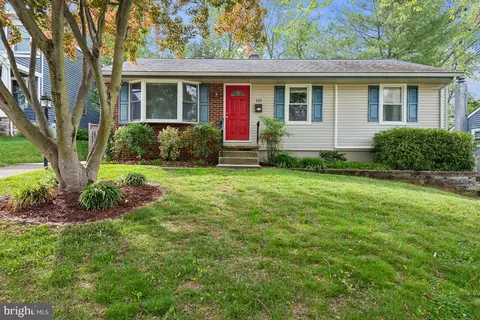 131 Dewey Dr, Annapolis, MD 21401