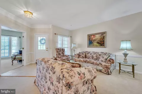 Living - 678 Emerald Way #2, Odenton, MD 21113 photo 1 of 6