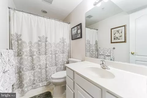 Bath - 678 Emerald Way #2, Odenton, MD 21113 photo 4 of 4