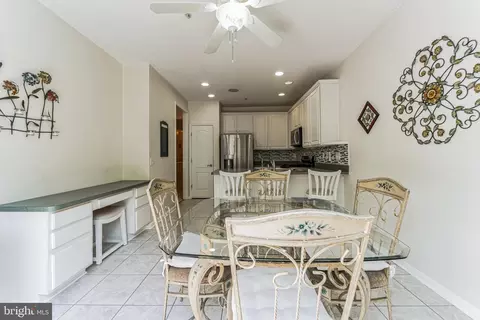 Dining - 678 Emerald Way #2, Odenton, MD 21113 photo 4 of 5
