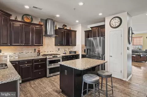 8619 Stone Hill Ln, Laurel, MD 20724 photo 10