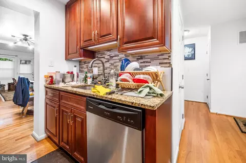 Kitchen - 1684 Albermarle Dr, Crofton, MD 21114 photo 4 of 4