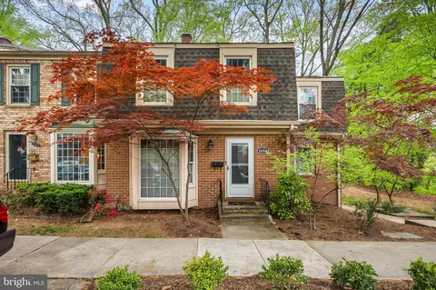 1684 Albermarle Dr, Crofton, MD 21114