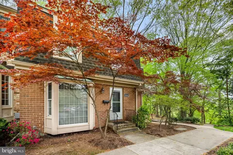 Exterior - 1684 Albermarle Dr, Crofton, MD 21114 photo 2 of 8