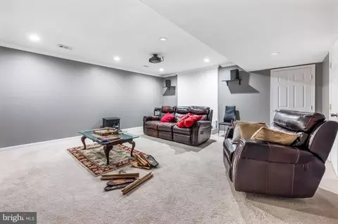 Living - 1684 Albermarle Dr, Crofton, MD 21114 photo 5 of 6