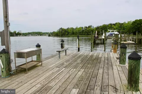 Other - 3355 Oak Dr, Edgewater, MD 21037 photo 3 of 9
