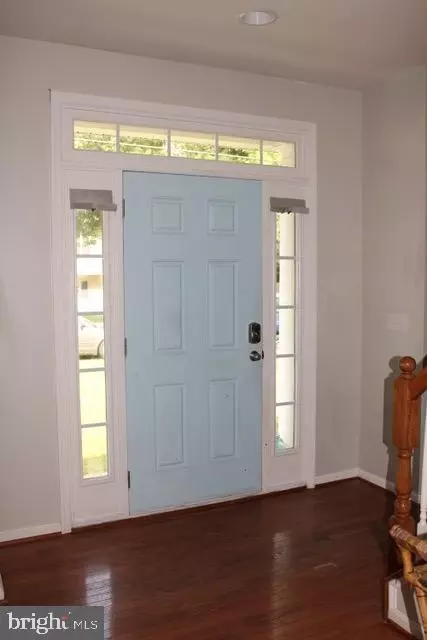 Entry Way - 3355 Oak Dr, Edgewater, MD 21037 photo 1 of 6