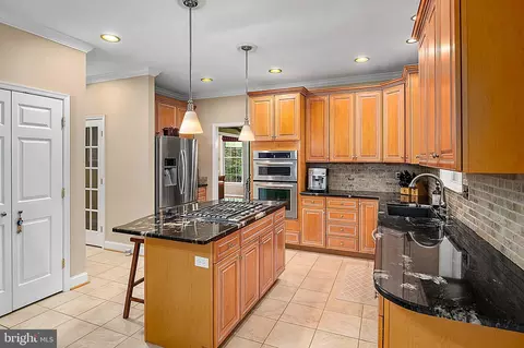 Kitchen - 1693 Baltimore Annapolis Blvd, Arnold, MD 21012 photo 2 of 5