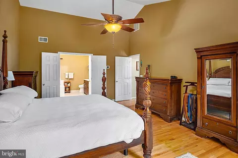 Bedroom - 1693 Baltimore Annapolis Blvd, Arnold, MD 21012 photo 3 of 6