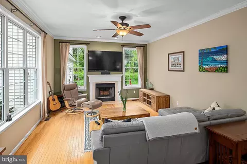Living - 1693 Baltimore Annapolis Blvd, Arnold, MD 21012 photo 3 of 4